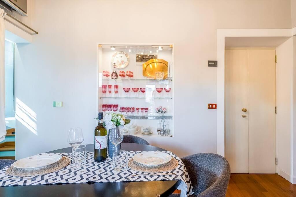 Ferienwohnung Duomo - Prestigious Penthouse With Panoramic View Mailand Exterior foto